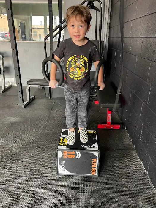 CrossFit Harwood Heights: Chicago's #1 Strength and Conditioning gym Picture 2