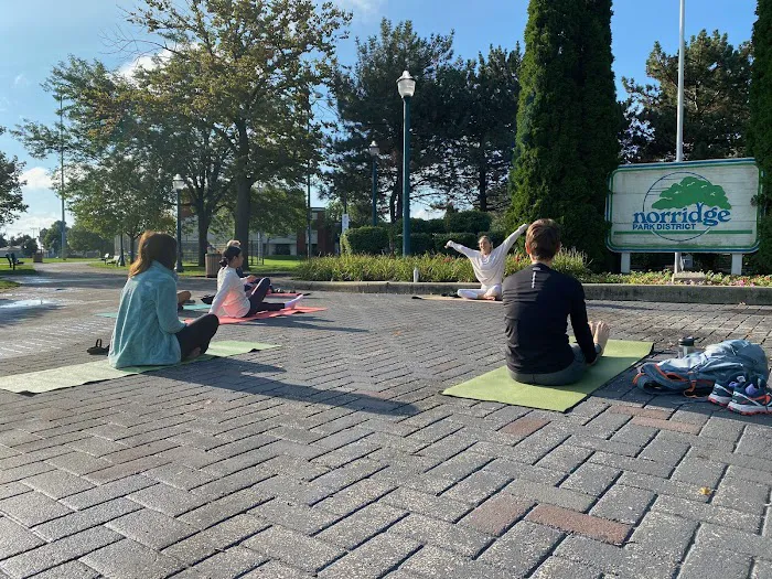 Evolve Yoga & Fitness Chicago Picture 10