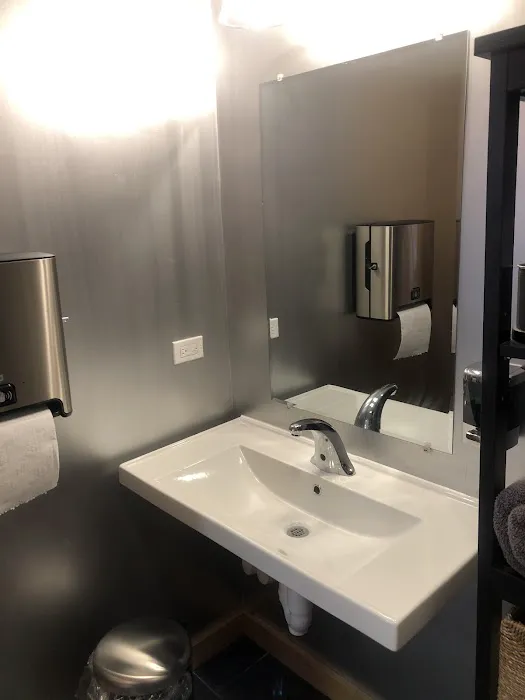 Orange Shoe Personal Fitness Trainers - Lakeview Picture 1