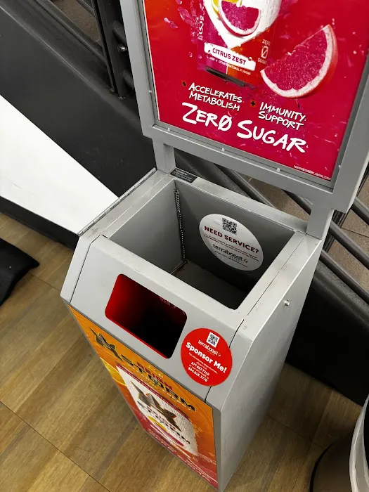 LA Fitness Picture 1