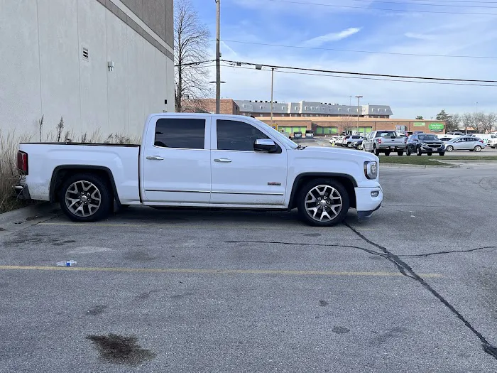 LA Fitness Picture 8