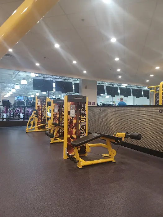 Planet Fitness Picture 9