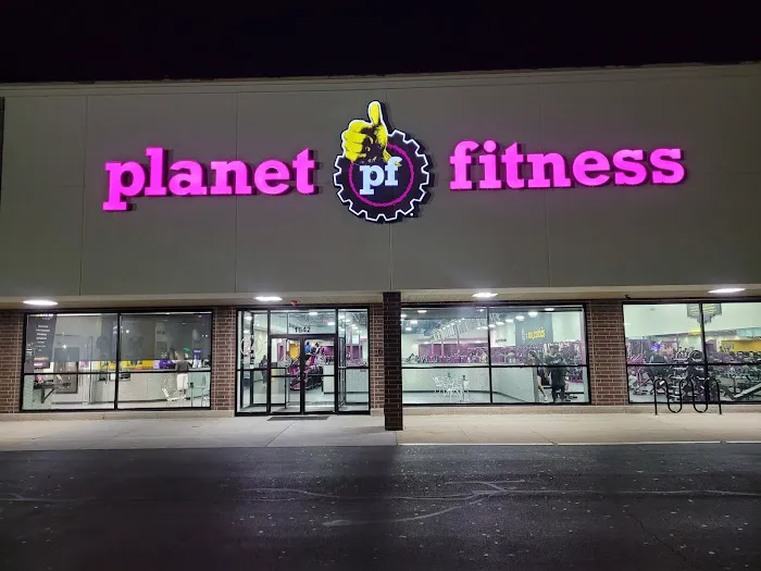 Planet Fitness Picture 6