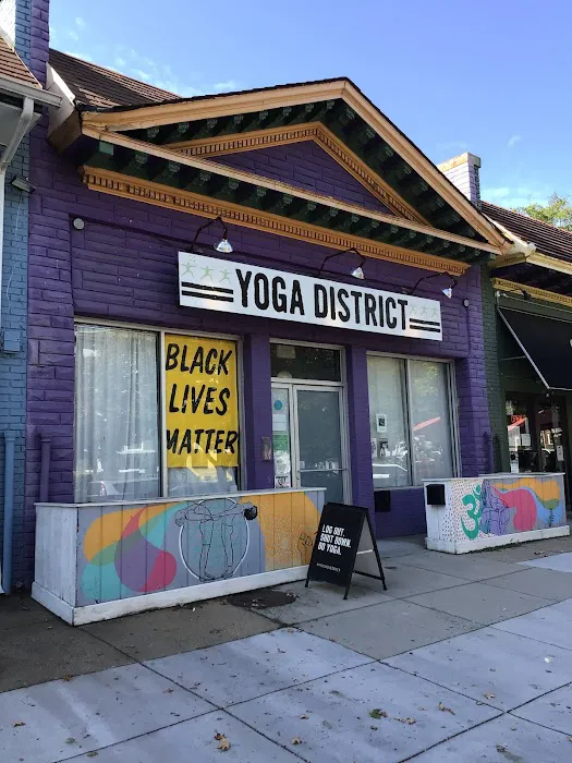 Yoga District - Bloomingdale Picture 9