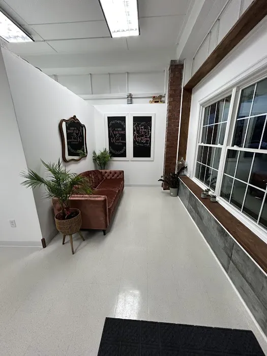 Kewanee Warehouse Picture 4