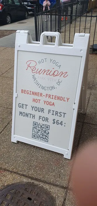 Reunion Hot Yoga Picture 4