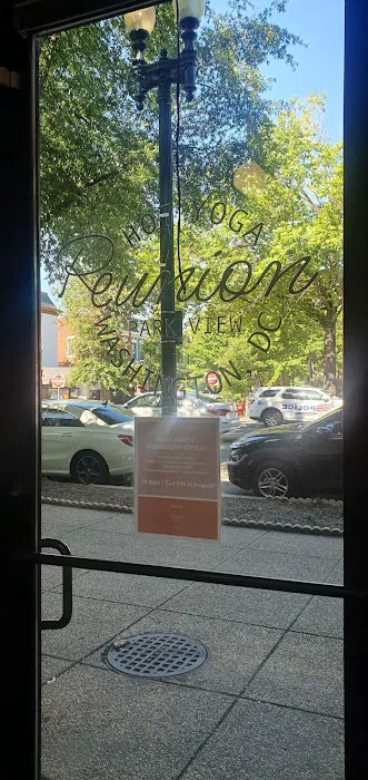 Reunion Hot Yoga Picture 8