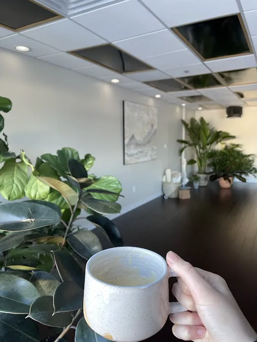 Forum Modern Yoga Picture 2