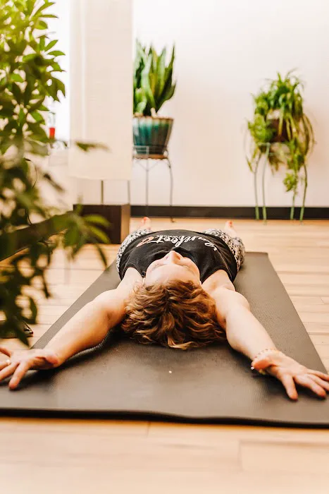 Barefoot Works Yoga Picture 10