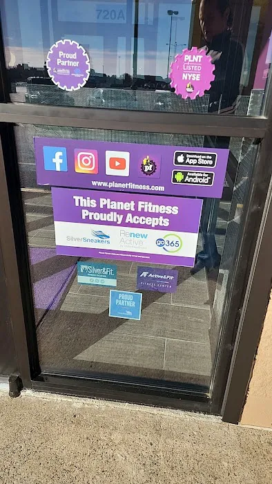 Planet Fitness Picture 6