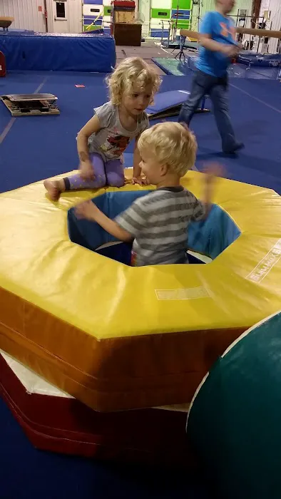 Universal Athletics Picture 6