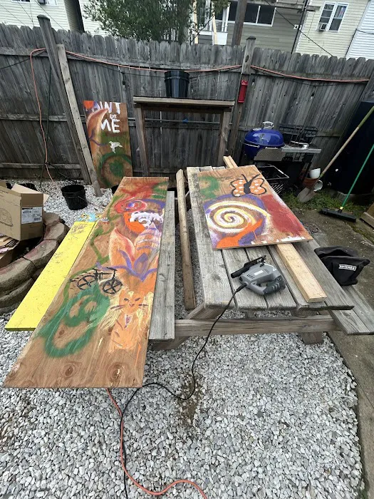 Bigfoots Garage Picture 3