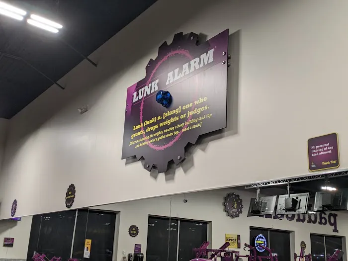 Planet Fitness Picture 9