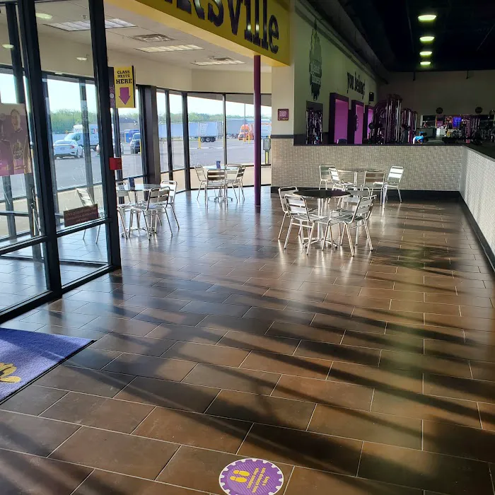 Planet Fitness Picture 9