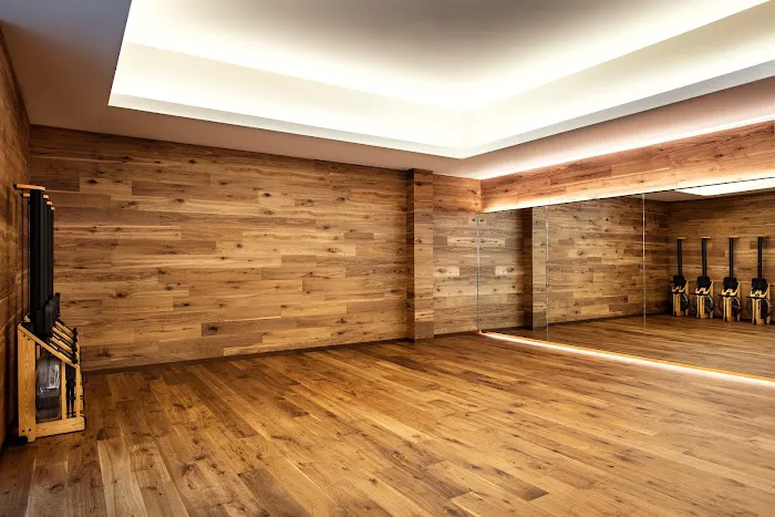 Equinox Lincoln Common Picture 7