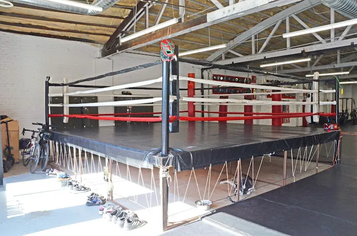 Chicago Muay Thai Kickboxing Club Picture 5