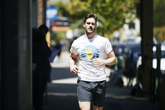 Crosstown Fitness - Roscoe Village Picture 5