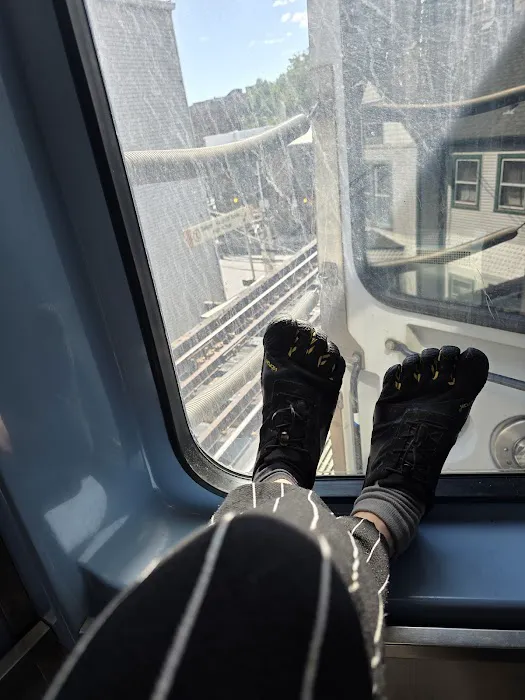 Unfold Yoga Collective Picture 4