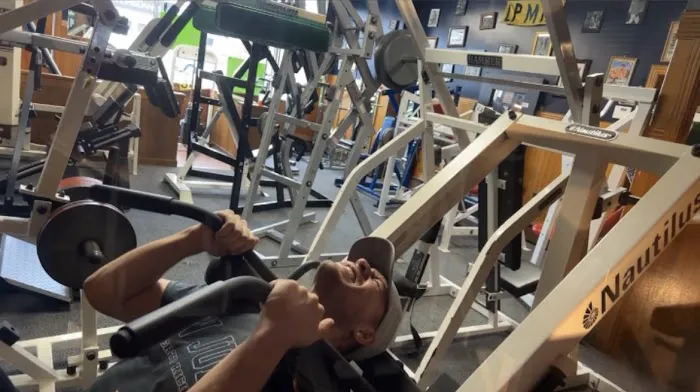 Lincoln Park Muscle Hardcore Gym Picture 3