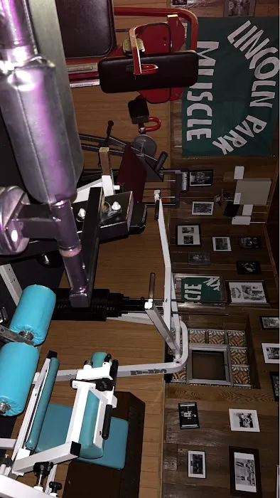 Lincoln Park Muscle Hardcore Gym Picture 4