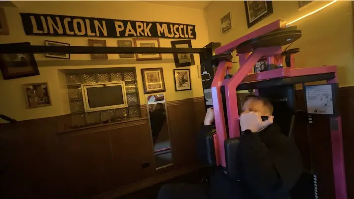 Lincoln Park Muscle Hardcore Gym Picture 2