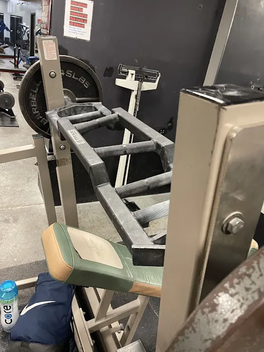 Chicago Barbell Compound - #1 Workout Gym Picture 2