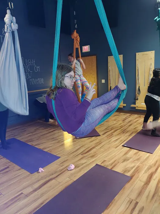 Balance Yoga + Pilates Picture 1