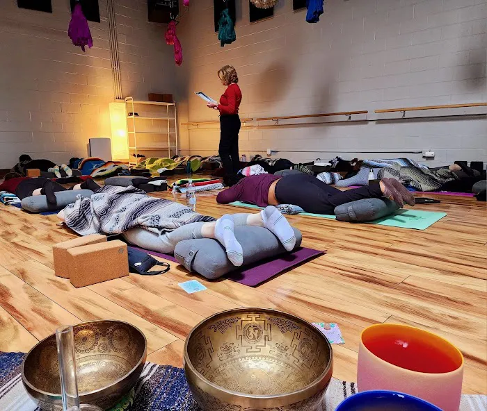 Balance Yoga + Pilates Picture 5