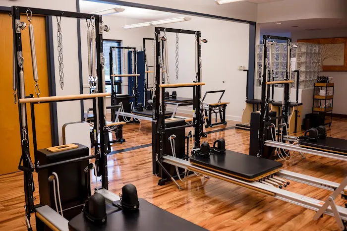 Balance Yoga + Pilates Picture 8