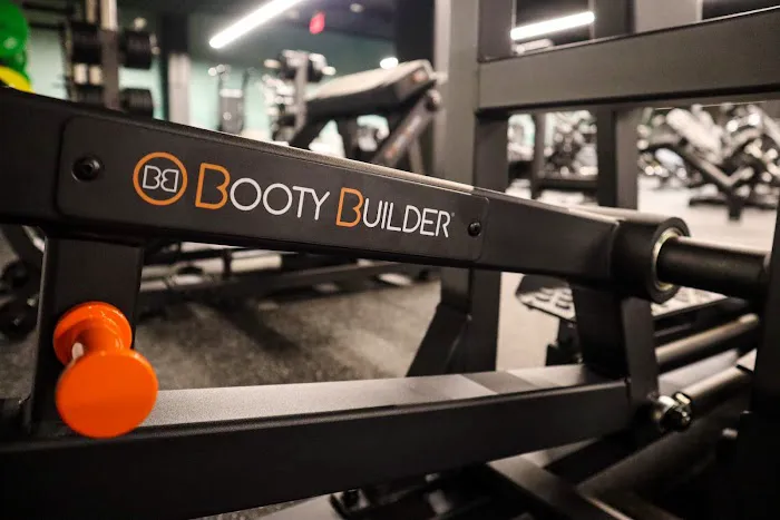 Gold's Gym - NoMa Center Picture 10
