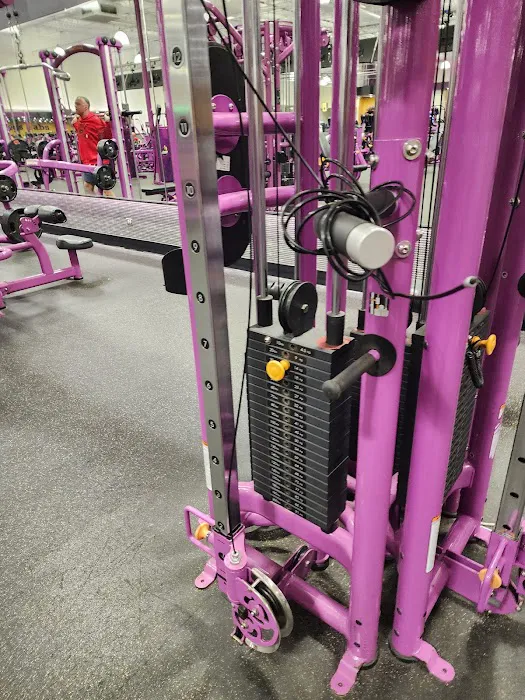 Planet Fitness Picture 8