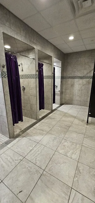 Planet Fitness Picture 6