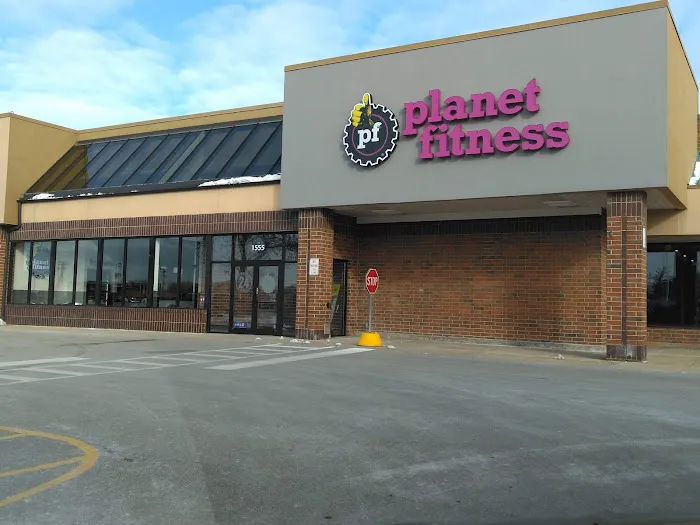 Planet Fitness Picture 2