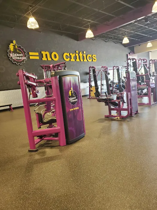 Planet Fitness Picture 8