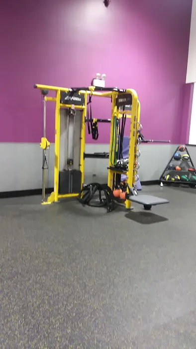 Planet Fitness Picture 5