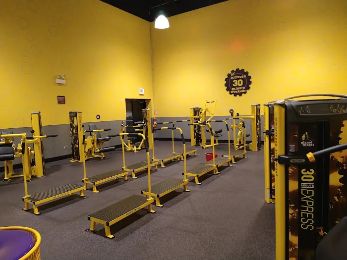 Planet Fitness Picture 6