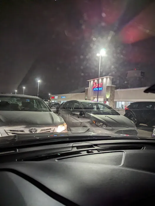 LA Fitness Picture 6