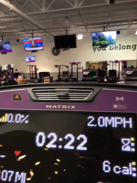 Planet Fitness Picture 10