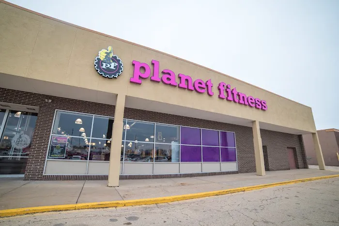 Planet Fitness Picture 2