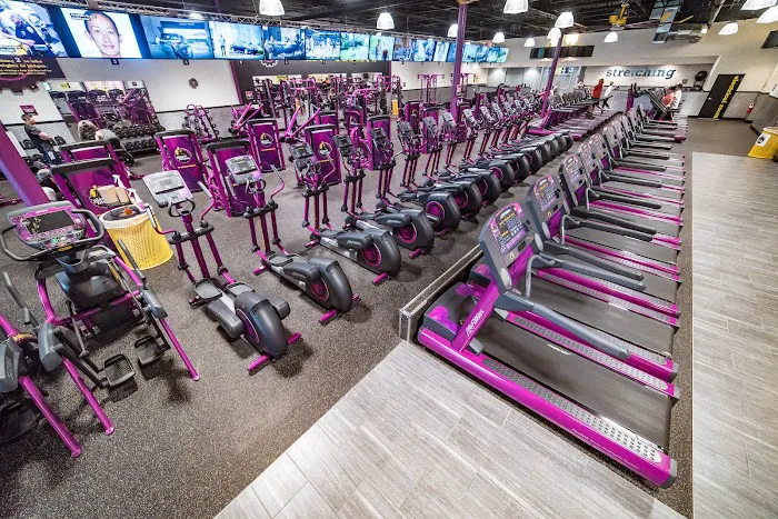 Planet Fitness Picture 6