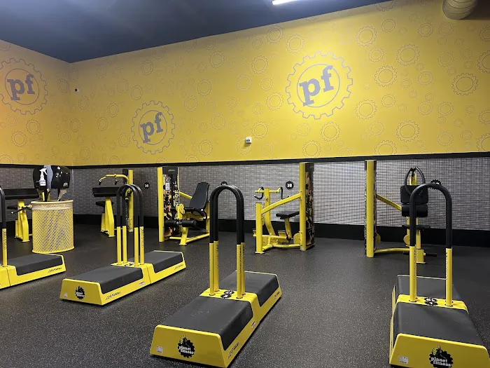 Planet Fitness Picture 7