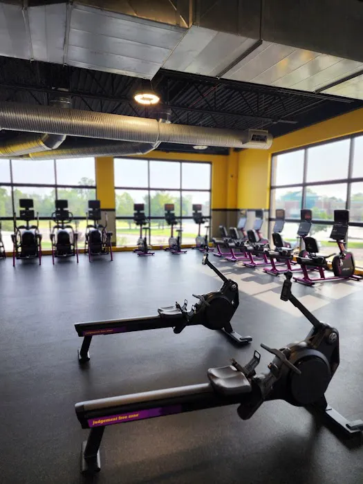 Planet Fitness Picture 4