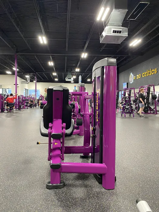 Planet Fitness Picture 9