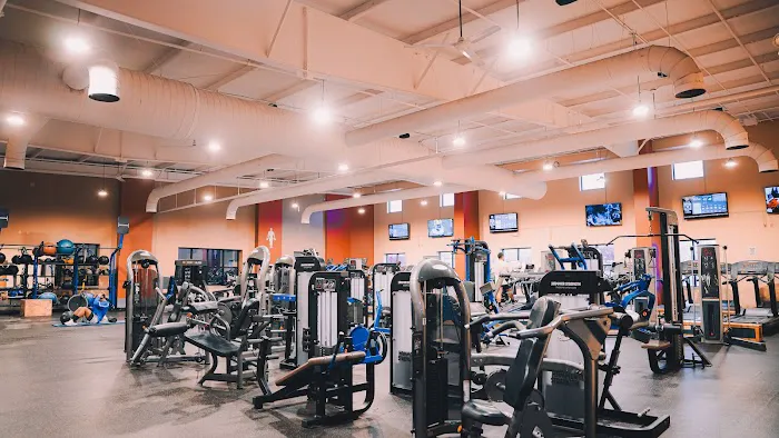 Gold's Gym Picture 2