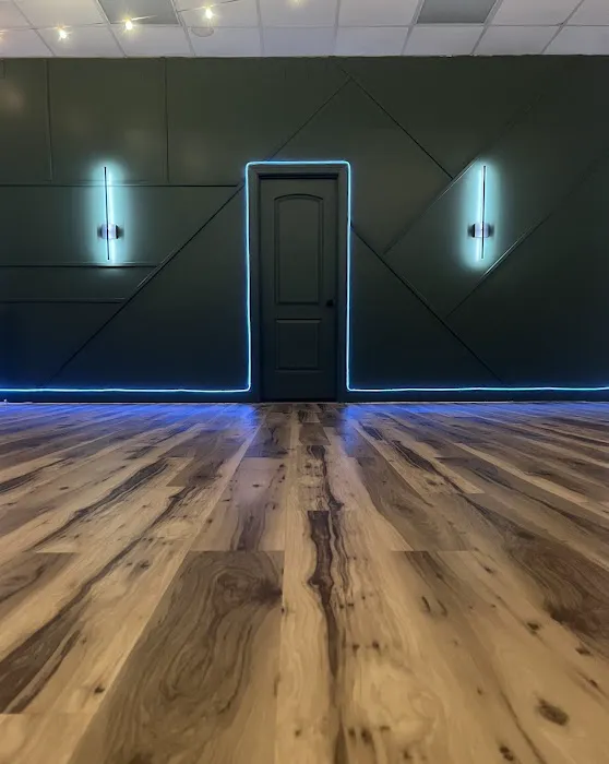 Root to Rise Hot Yoga Picture 8