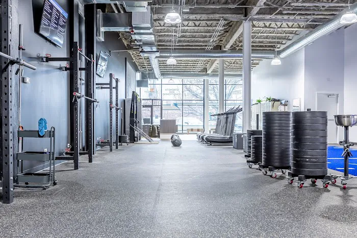 Bolt Fitness Chicago Picture 4