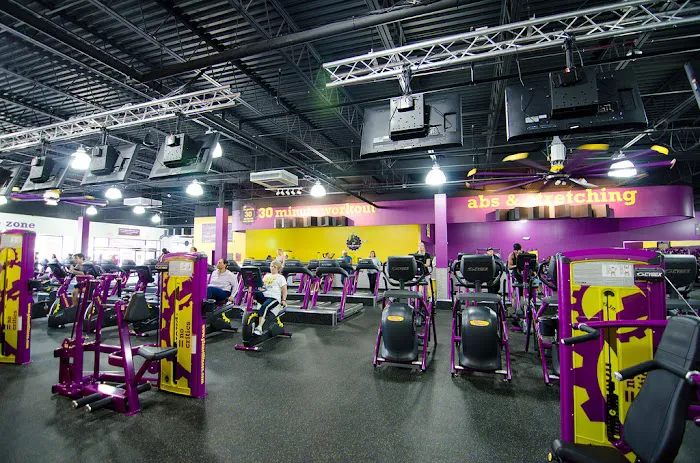 Planet Fitness Picture 9
