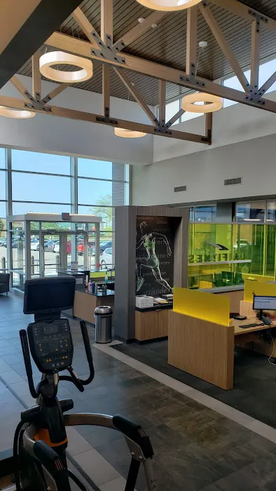 LA Fitness Picture 1