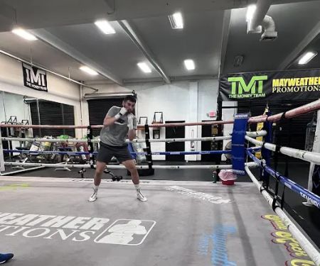 Punch Out Boxing