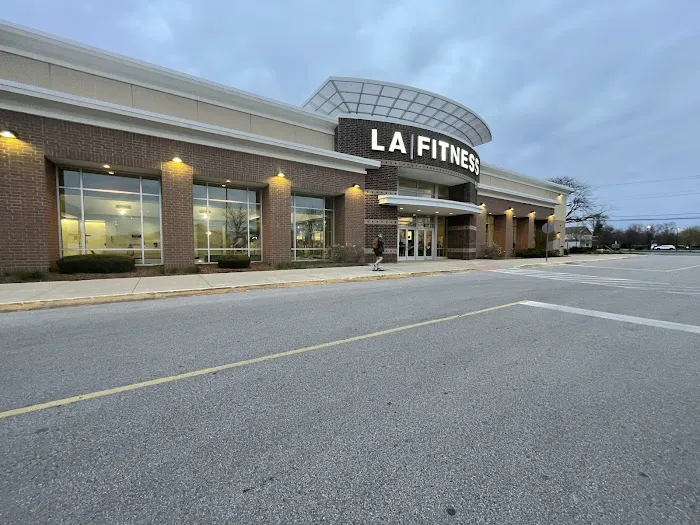 LA Fitness Picture 5